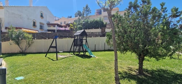 2 bedroom Terraced Villa for sale in Isla Cristina with pool garage - € 210,000 (Ref: 9825378)