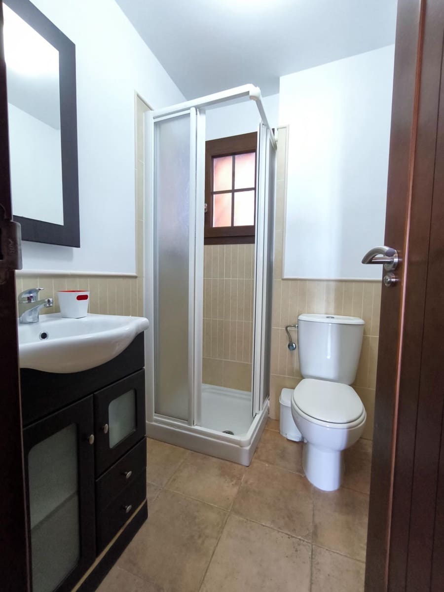 Appartement de 2 chambres à louer à Isla Canela avec piscine garage - 950 € (Ref: 9831636)