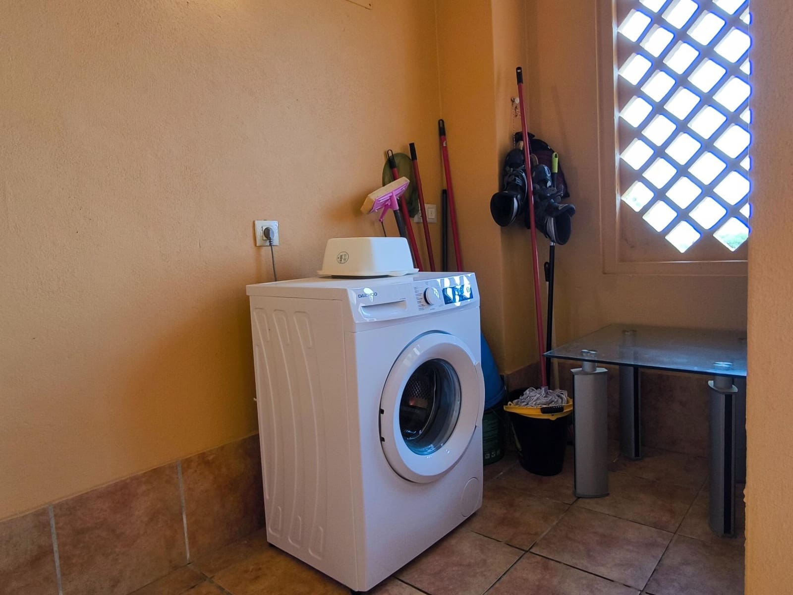 Appartement de 2 chambres à louer à Isla Canela avec piscine garage - 950 € (Ref: 9831636)