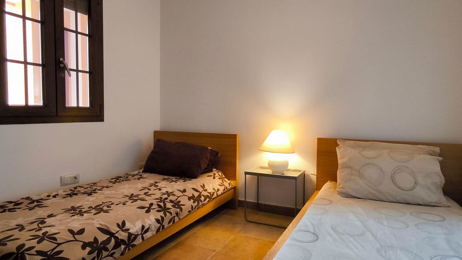 Appartement de 2 chambres à louer à Isla Canela avec piscine garage - 950 € (Ref: 9831636)