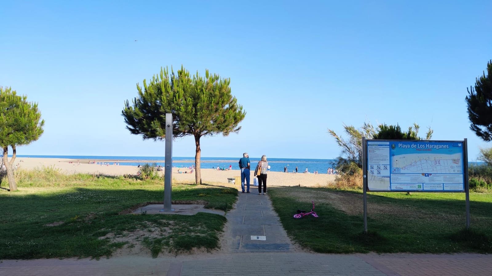 Appartement de 2 chambres à louer à Isla Canela avec piscine garage - 950 € (Ref: 9831636)