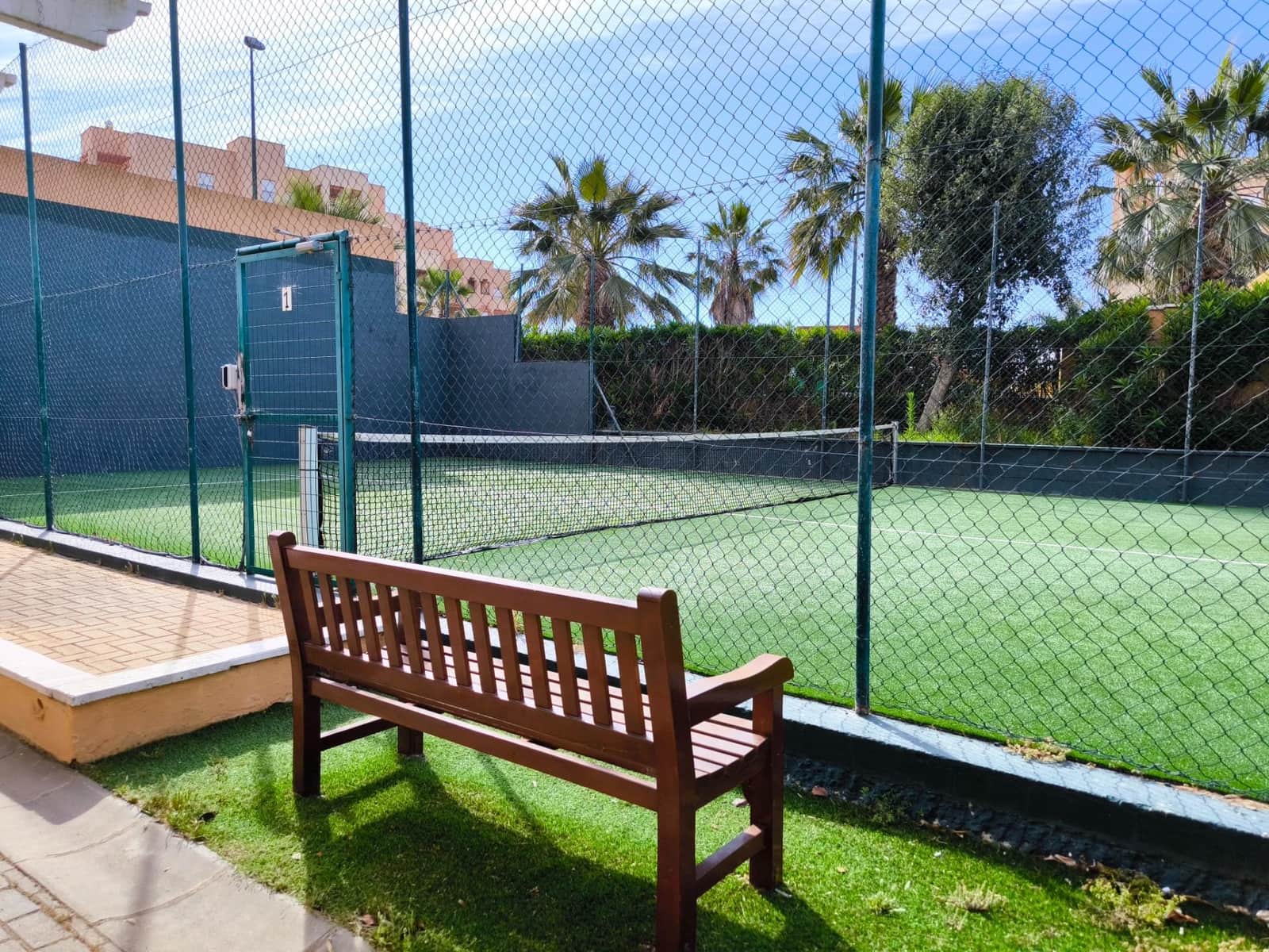 Appartement de 2 chambres à louer à Isla Canela avec piscine garage - 950 € (Ref: 9831636)