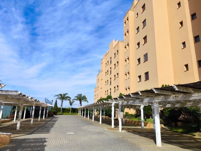 2 bedroom Apartment for rent in Isla Canela, Ayamonte with pool garage - € 950 (Ref: 9831636)