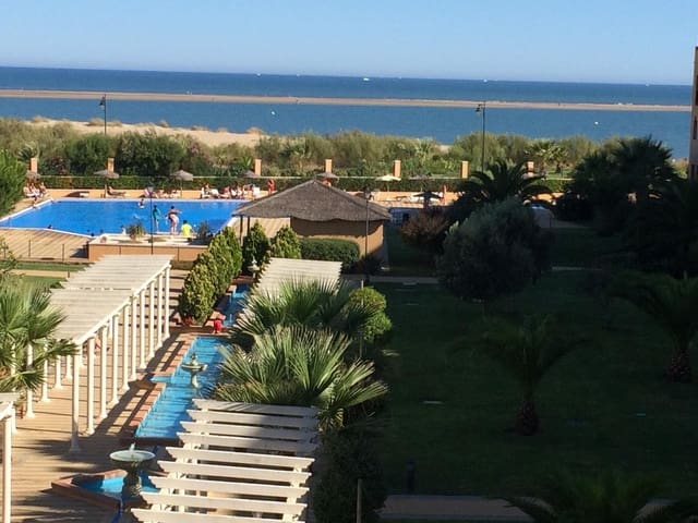 2 soveværelse Lejlighed til leje i Isla Canela, Ayamonte med swimmingpool garage - € 950 (Ref: 9831636)