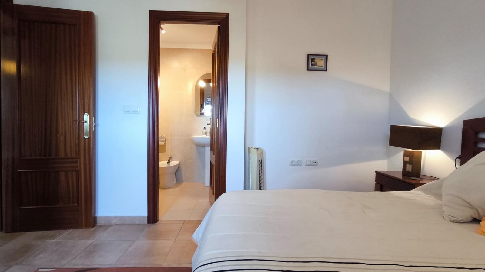 2 bedroom Apartment for sale in Ayamonte with pool - € 185,000 (Ref: 9839396)