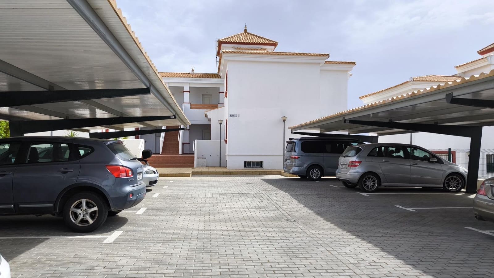 2 bedroom Apartment for sale in Ayamonte with pool - € 185,000 (Ref: 9839396)