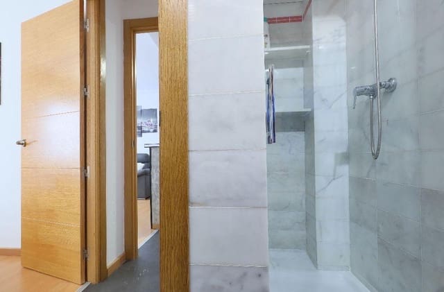 1 Zimmer Apartment zu verkaufen in Córdoba Stadt - 145.000 € (Ref: 9876534)