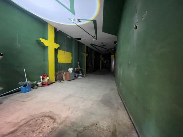 Commercieel te koop in Huelva stad - € 115.000 (Ref: 9878969)