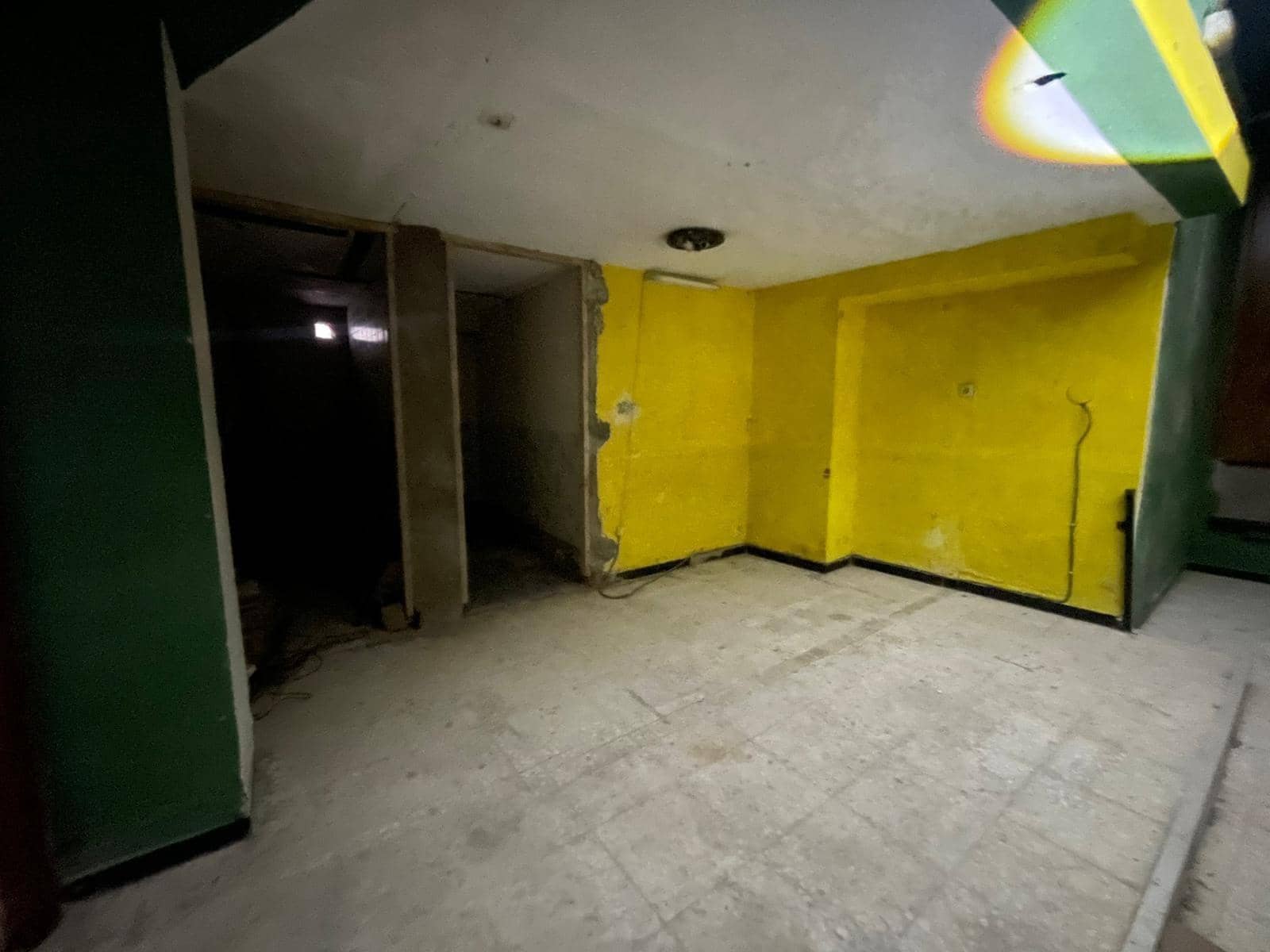 Kaupallinen myytävänä paikassa Huelva kaupunki - 115 000 € (Ref: 9878969)