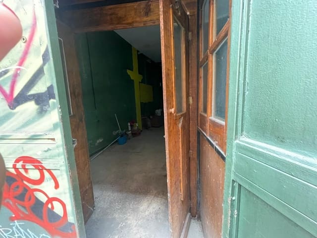 Commercieel te koop in Huelva stad - € 115.000 (Ref: 9878969)