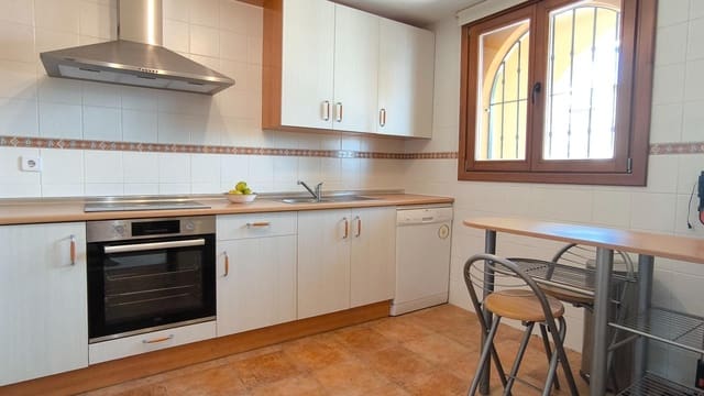 3 soverom Rekkehus til salgs i Ayamonte med svømmebasseng - € 239 990 (Ref: 9908109)