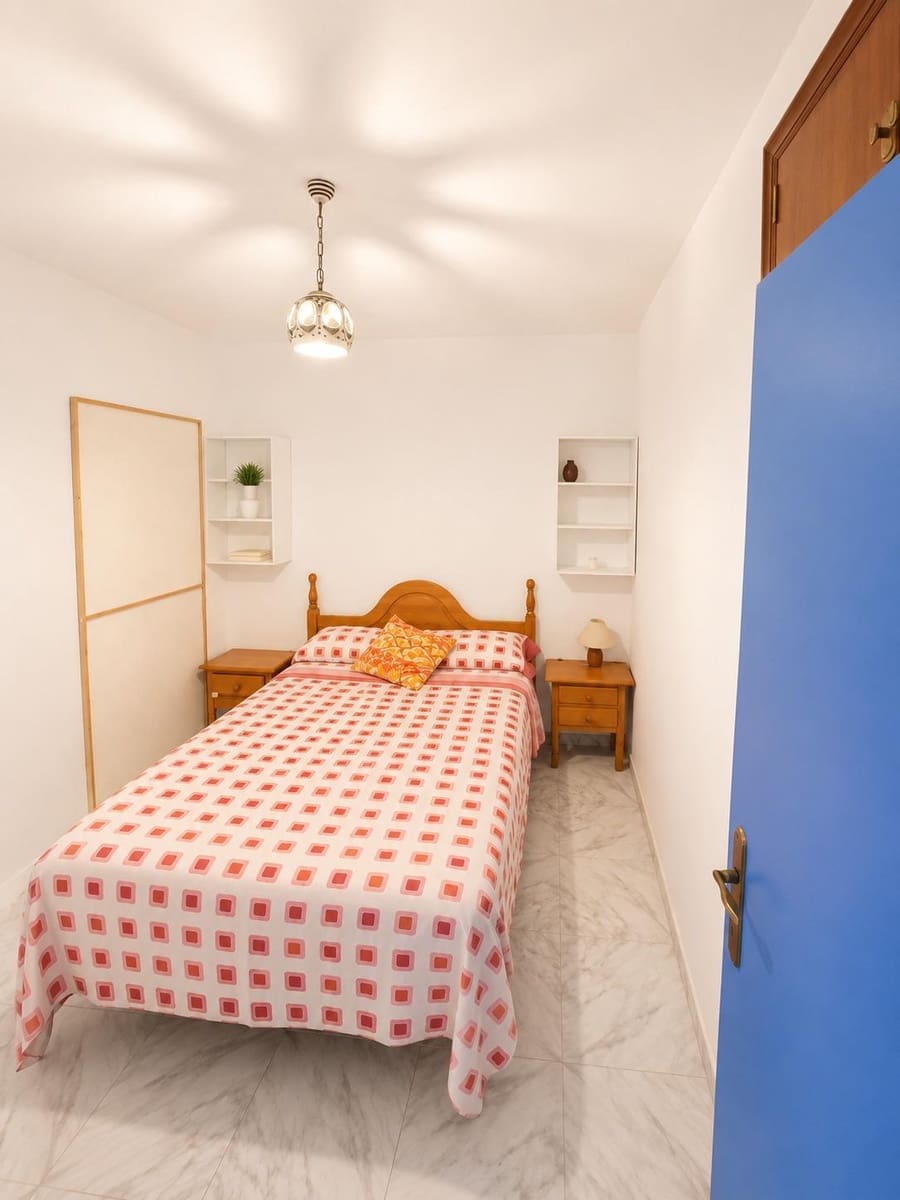 6 bedroom Terraced Villa for sale in Isla Cristina - € 225,000 (Ref: 9929488)