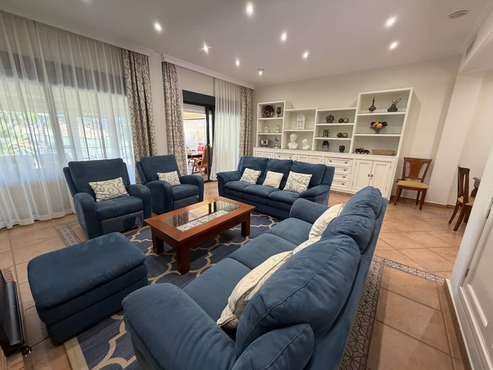 Chalet de 4 habitaciones en Isla Cristina en venta con piscina garaje - 542.000 € (Ref: 9952720)