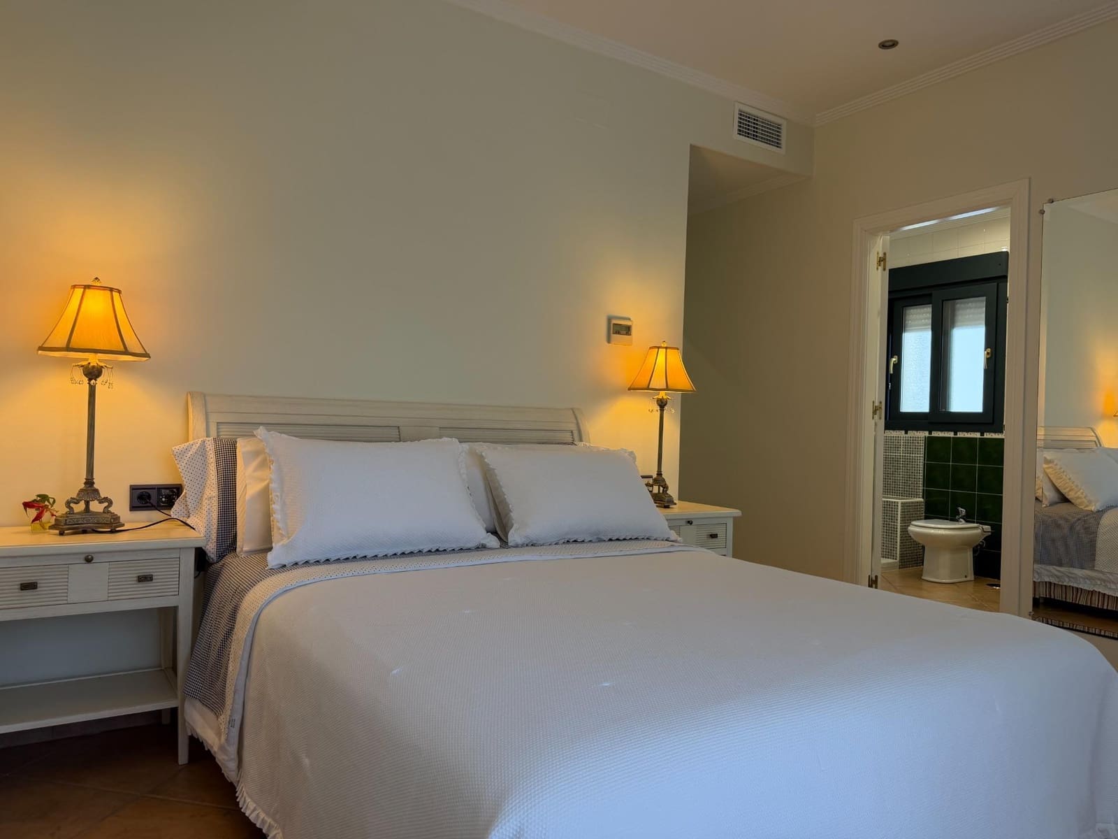 Chalet de 4 habitaciones en Isla Cristina en venta con piscina garaje - 542.000 € (Ref: 9952720)