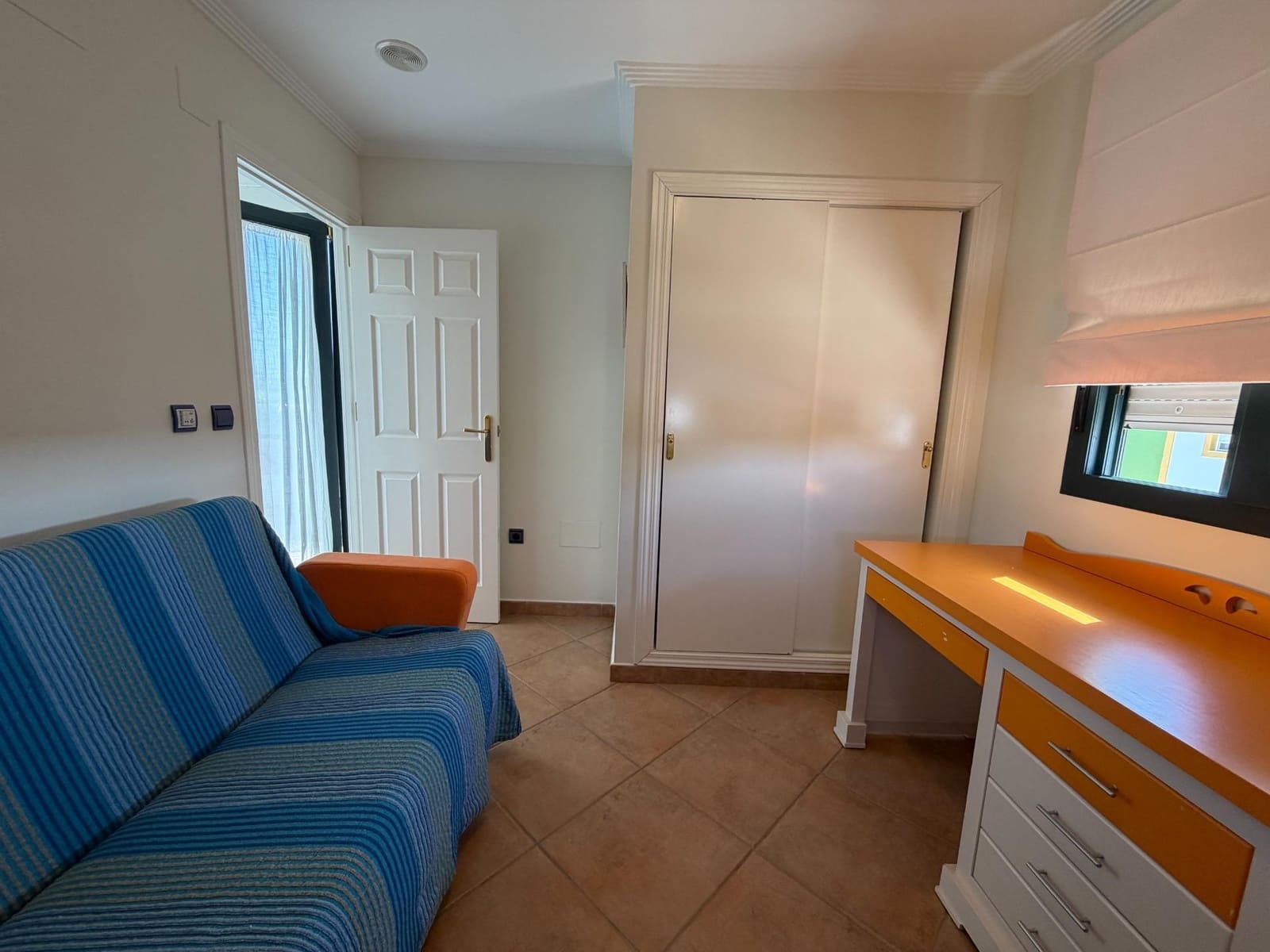Chalet de 4 habitaciones en Isla Cristina en venta con piscina garaje - 542.000 € (Ref: 9952720)