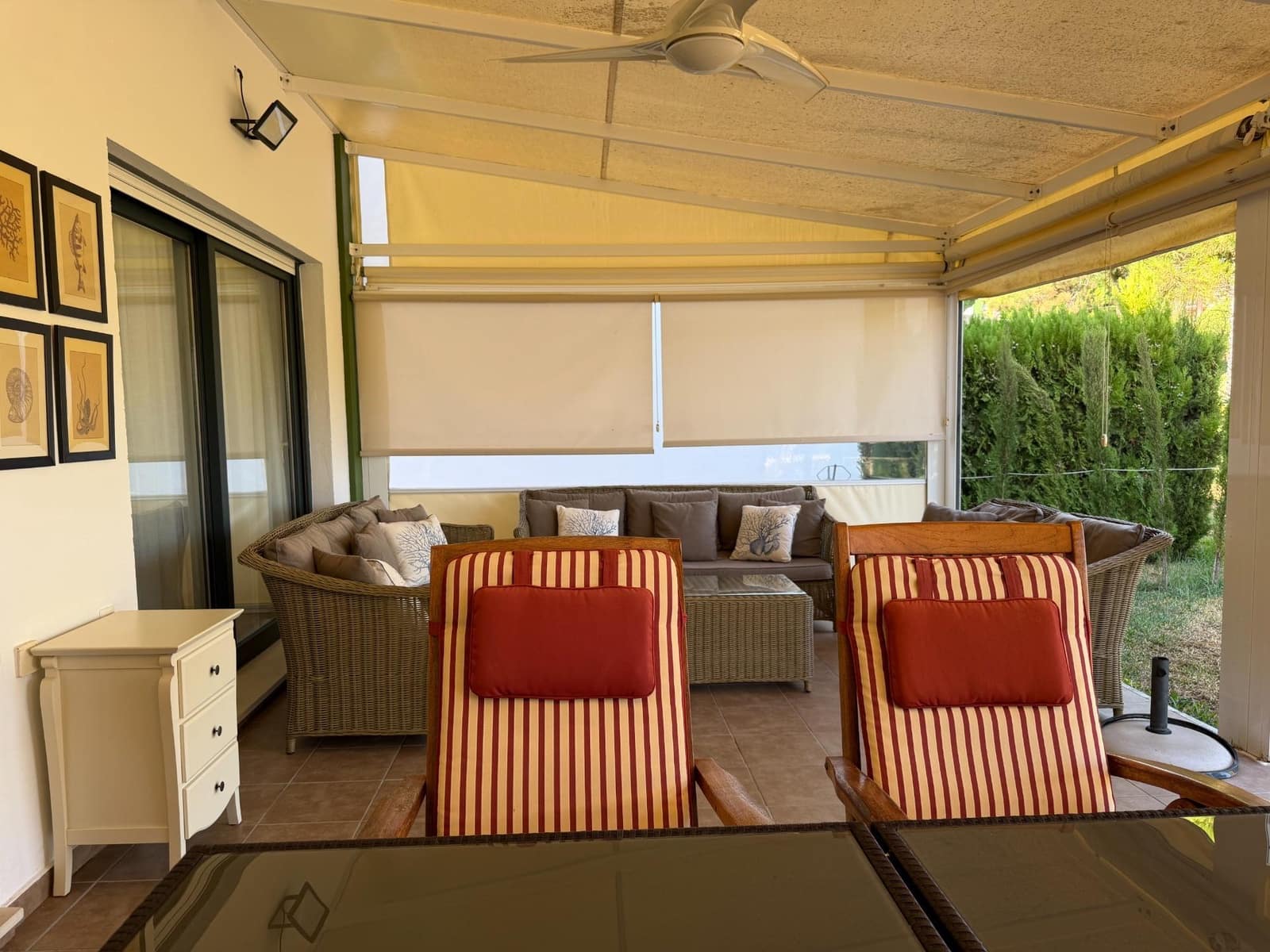 Chalet de 4 habitaciones en Isla Cristina en venta con piscina garaje - 542.000 € (Ref: 9952720)