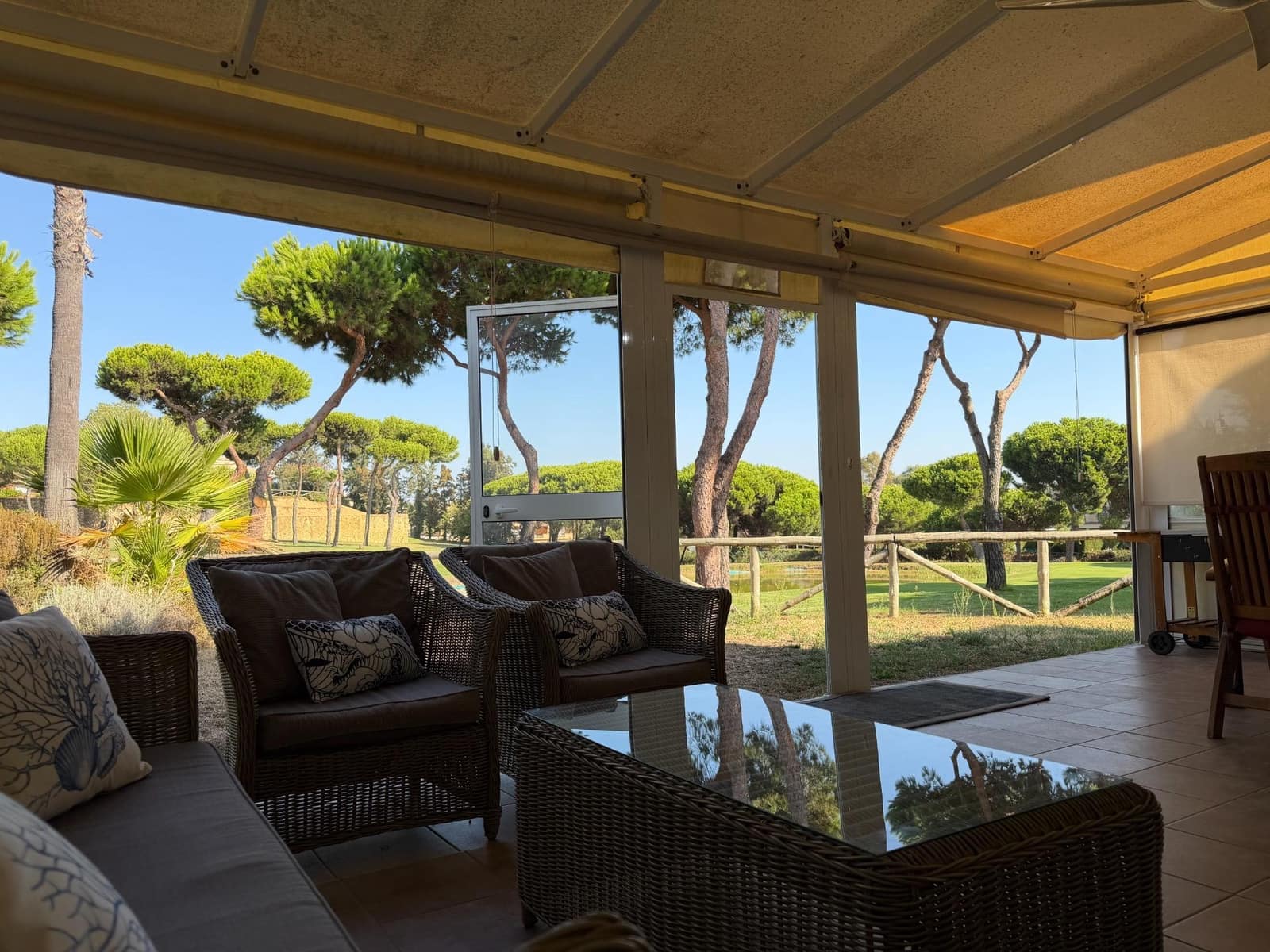 Chalet de 4 habitaciones en Isla Cristina en venta con piscina garaje - 542.000 € (Ref: 9952720)