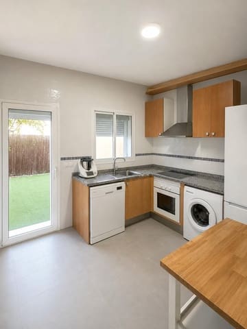 3 soverom Rekkehus til salgs i Ayamonte med svømmebasseng - € 255 000 (Ref: 9959867)