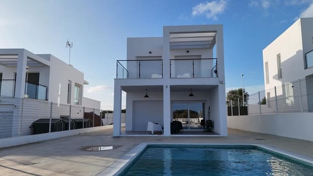 3 sypialnia Willa na sprzedaż w Ayamonte z basenem - 380 000 € (Ref: 9965369)