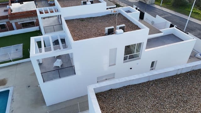 3 sypialnia Willa na sprzedaż w Ayamonte z basenem - 380 000 € (Ref: 9965369)