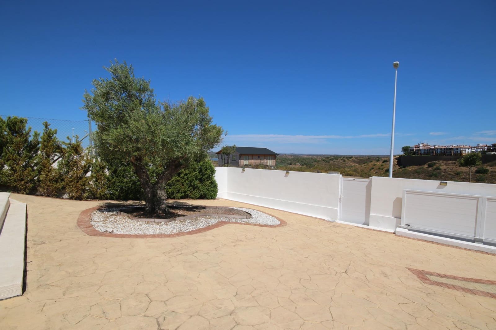 3 makuuhuone Huvila myytävänä paikassa Ayamonte mukana uima-altaan - 350 000 € (Ref: 9966726)