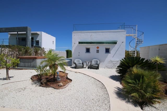 3 sovrum Villa till salu i Ayamonte med pool - 340 000 € (Ref: 9966726)