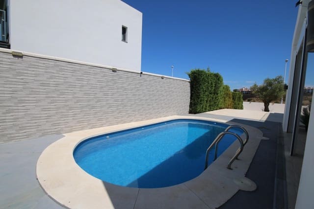 3 soveværelse Villa til salg i Ayamonte med swimmingpool - € 340.000 (Ref: 9966726)