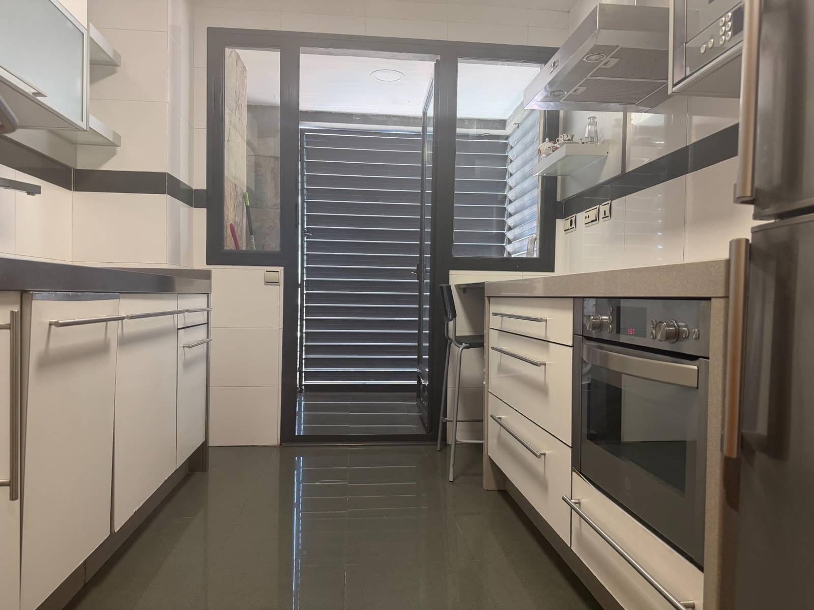 3 makuuhuone Asunto myytävänä paikassa Huelva kaupunki mukana uima-altaan - 339 000 € (Ref: 9966727)
