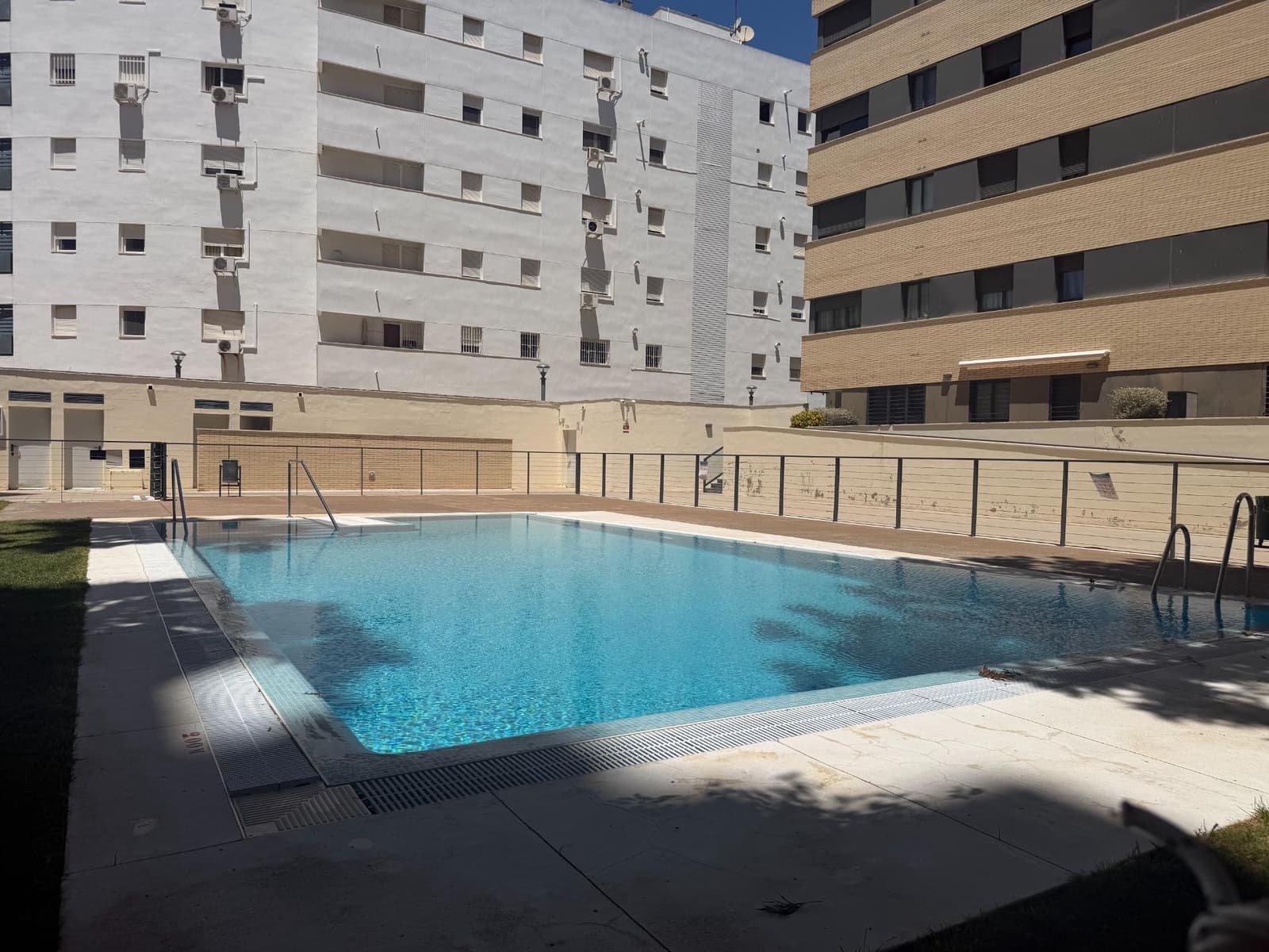 3 makuuhuone Asunto myytävänä paikassa Huelva kaupunki mukana uima-altaan - 339 000 € (Ref: 9966727)