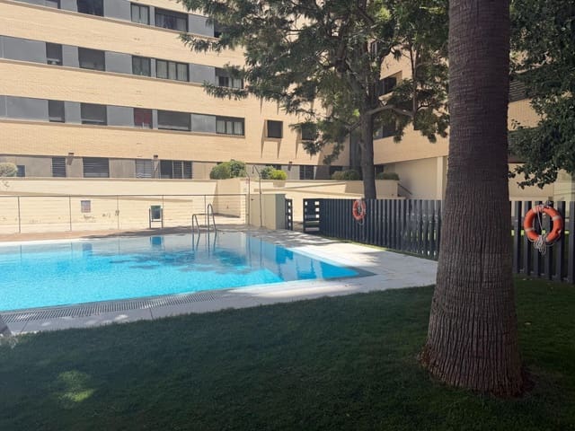 3 makuuhuone Asunto myytävänä paikassa Huelva kaupunki mukana uima-altaan - 339 000 € (Ref: 9966727)