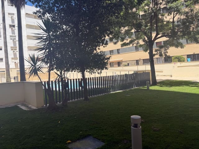 3 makuuhuone Asunto myytävänä paikassa Huelva kaupunki mukana uima-altaan - 339 000 € (Ref: 9966727)