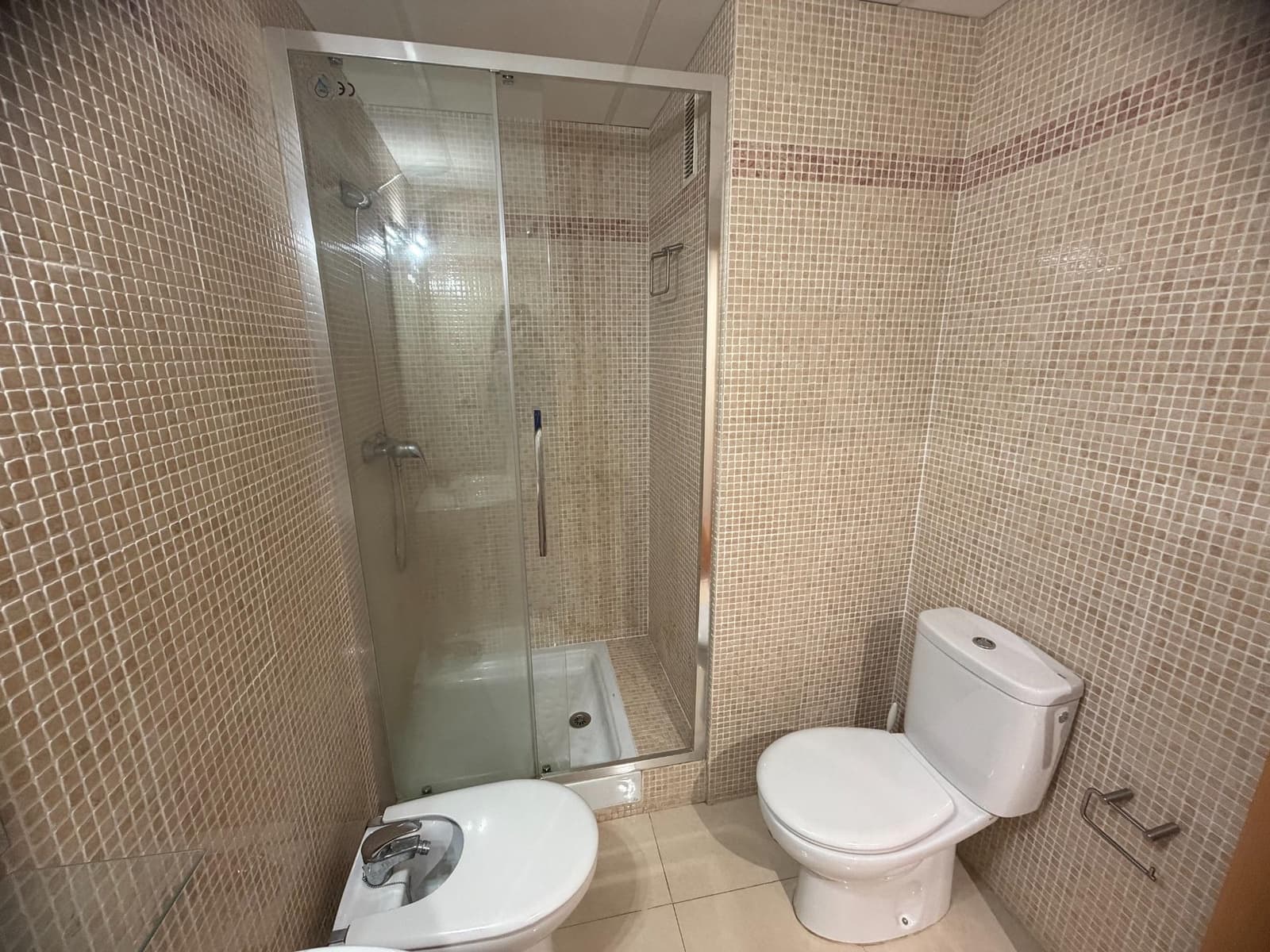 3 makuuhuone Asunto myytävänä paikassa Huelva kaupunki mukana uima-altaan - 339 000 € (Ref: 9966727)