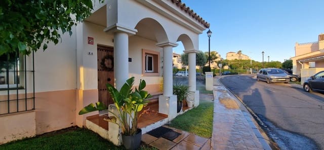 3 soverom Rekkehus til salgs i Ayamonte med svømmebasseng garasje - € 239 000 (Ref: 9975538)