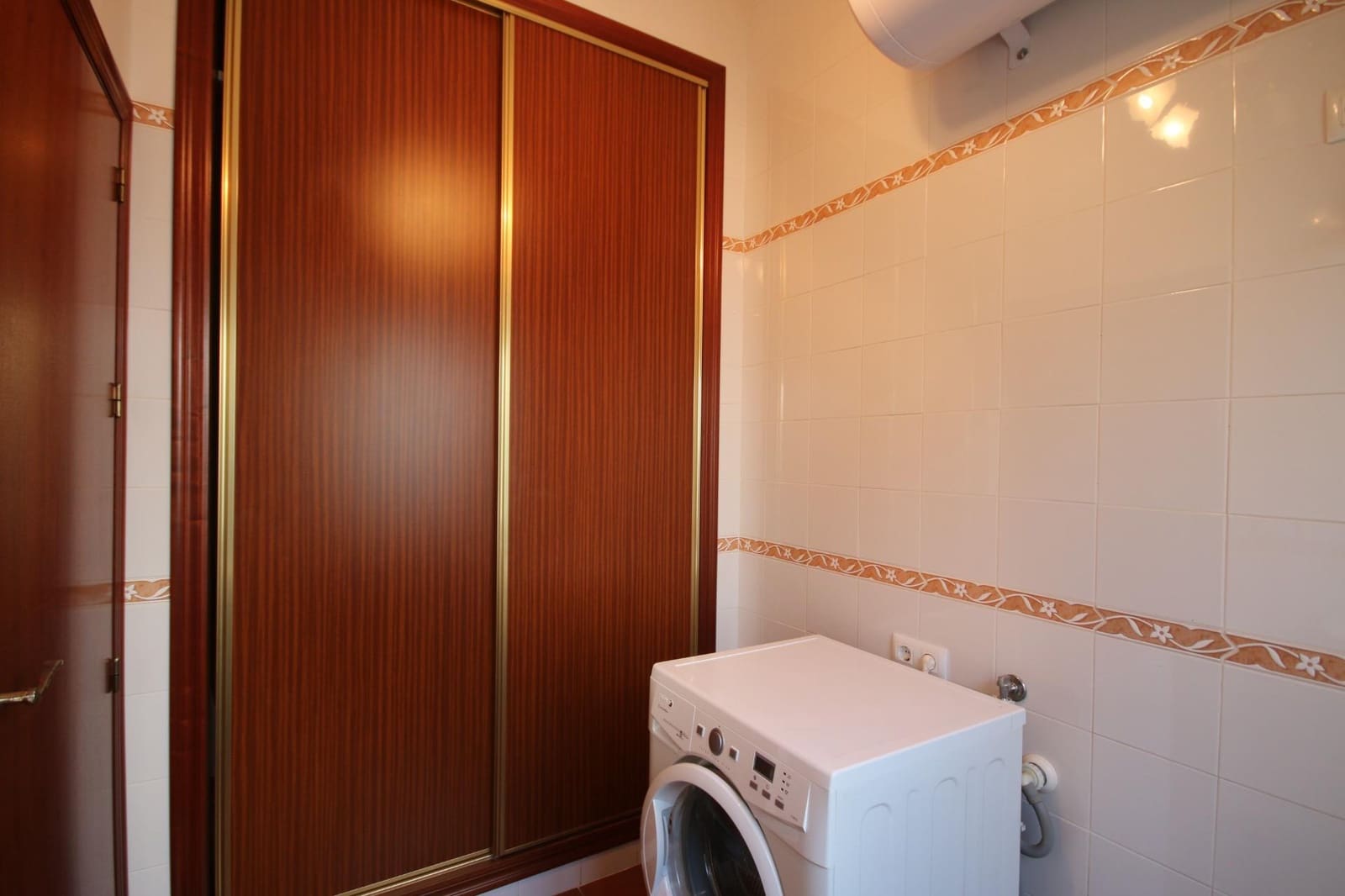 3 bedroom Villa for sale in El Almendro - € 230,000 (Ref: 9985070)