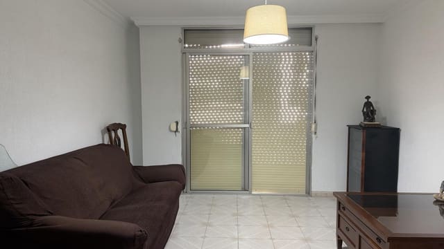 4 quarto Apartamento para venda em Huelva cidade - 150 000 € (Ref: 9997199)