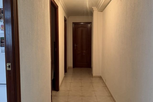 4 quarto Apartamento para venda em Huelva cidade - 150 000 € (Ref: 9997199)