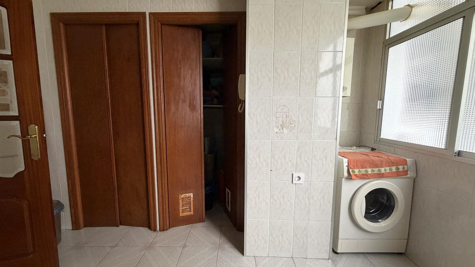 4 quarto Apartamento para venda em Huelva cidade - 150 000 € (Ref: 9997199)