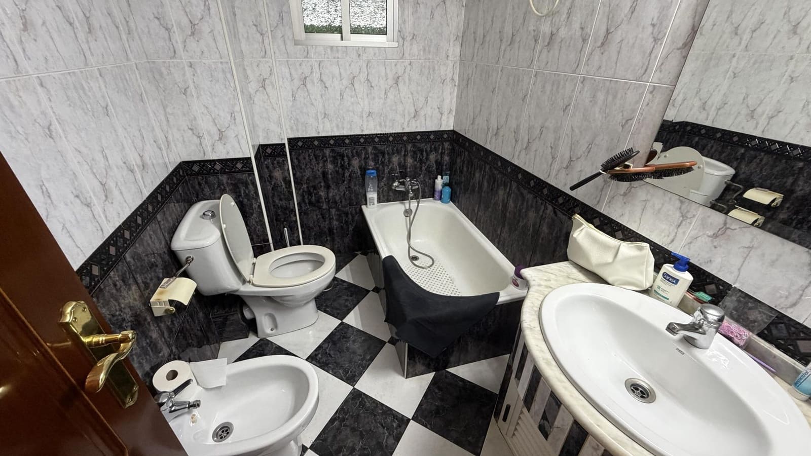 4 quarto Apartamento para venda em Huelva cidade - 150 000 € (Ref: 9997199)