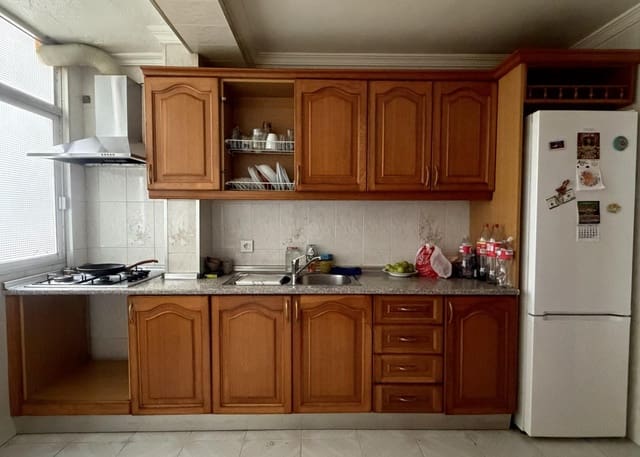 4 quarto Apartamento para venda em Huelva cidade - 150 000 € (Ref: 9997199)
