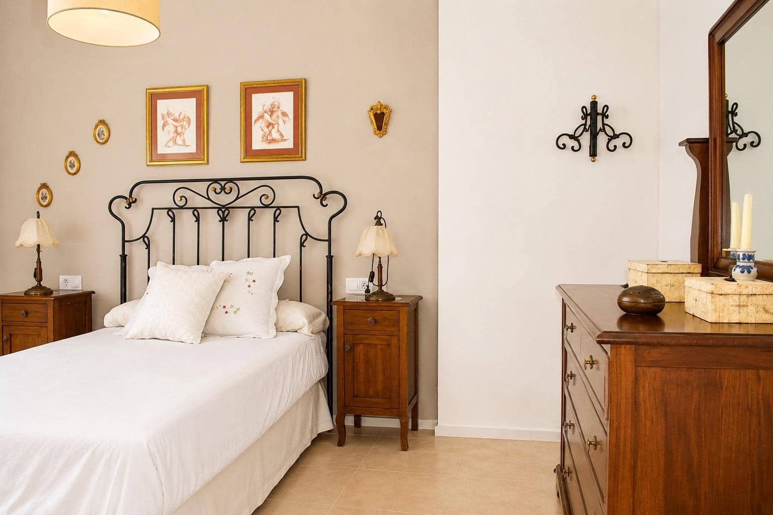 Adosado de 4 habitaciones en Huércal-Overa en venta con garaje - 299.900 € (Ref: 10032101)