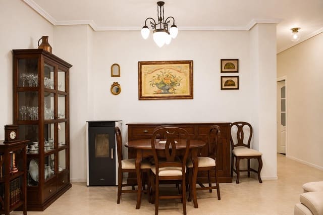Adosado de 4 habitaciones en Huércal-Overa en venta con garaje - 299.900 € (Ref: 10032101)