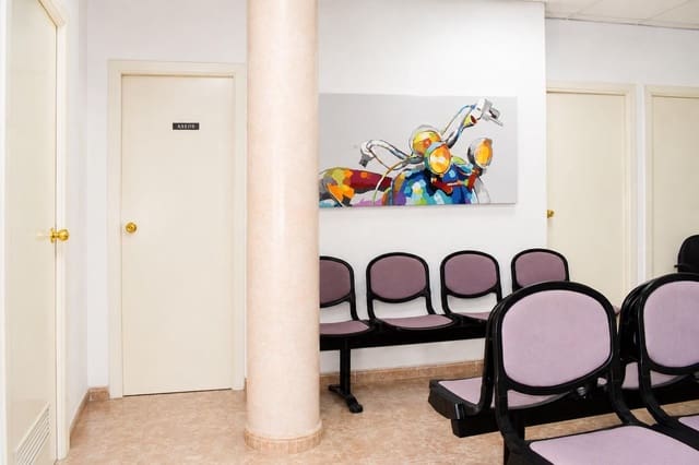 7 makuuhuone Kaupallinen myytävänä paikassa Santa Eulalia, Murcia kaupunki - 239 900 € (Ref: 10050320)