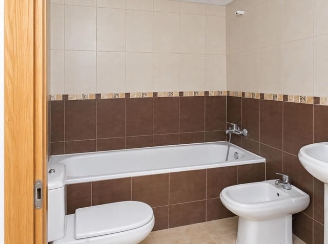 3 quarto Apartamento para venda em Lobosillo, Múrcia cidade - 105 900 € (Ref: 10093980)