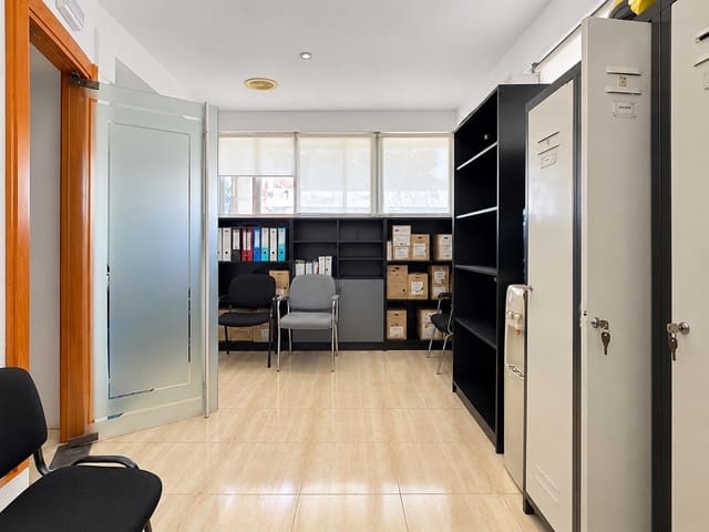 3 sypialnia Biuro na sprzedaż w Lorca - 129 000 € (Ref: 10111777)