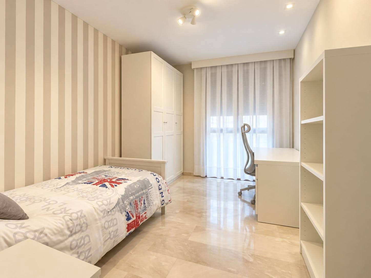 5 bedroom Townhouse for sale in Puerto Lumbreras with garage - € 579,900 (Ref: 10141523)