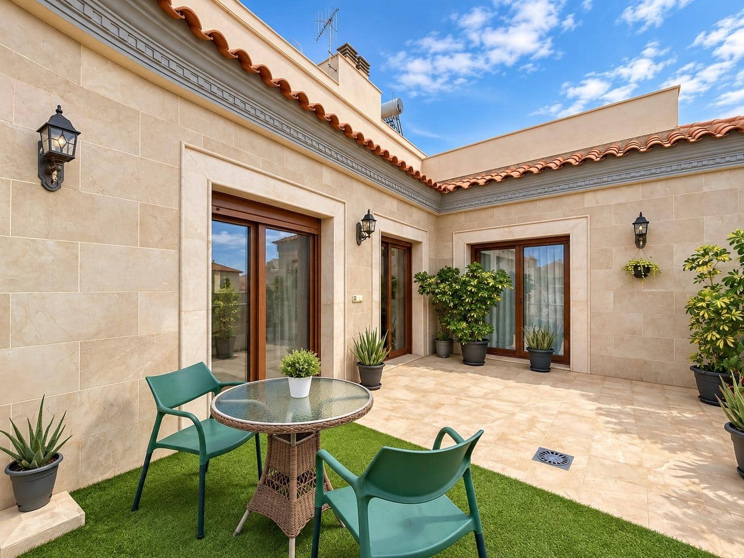 5 bedroom Townhouse for sale in Puerto Lumbreras with garage - € 579,900 (Ref: 10141523)