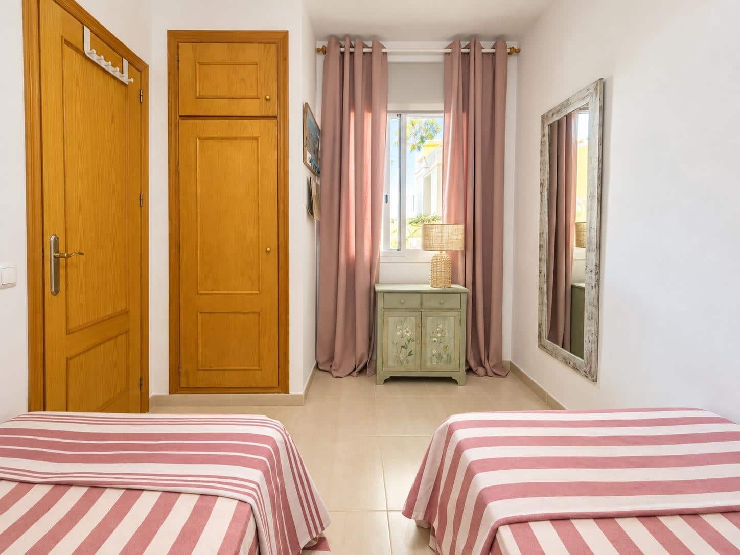 3 quarto Moradia para venda em Valle del Este com piscina garagem - 199 900 € (Ref: 10154451)