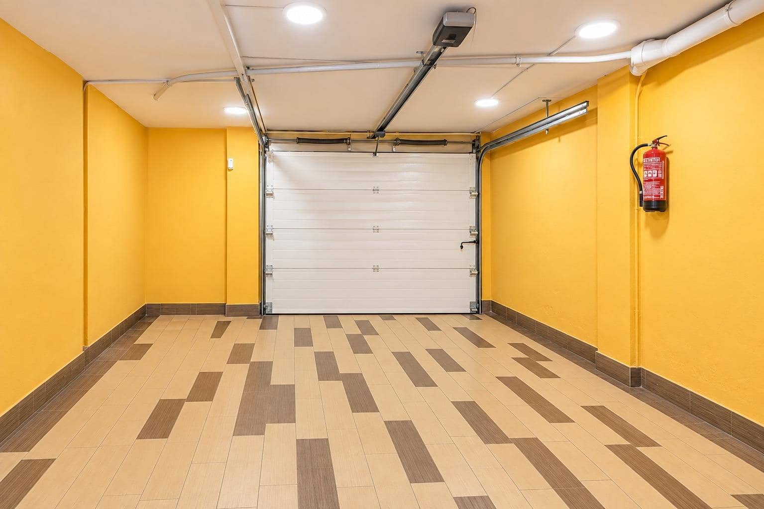 4 soveværelse Villa til salg i Alguazas med swimmingpool garage - € 195.000 (Ref: 10179699)