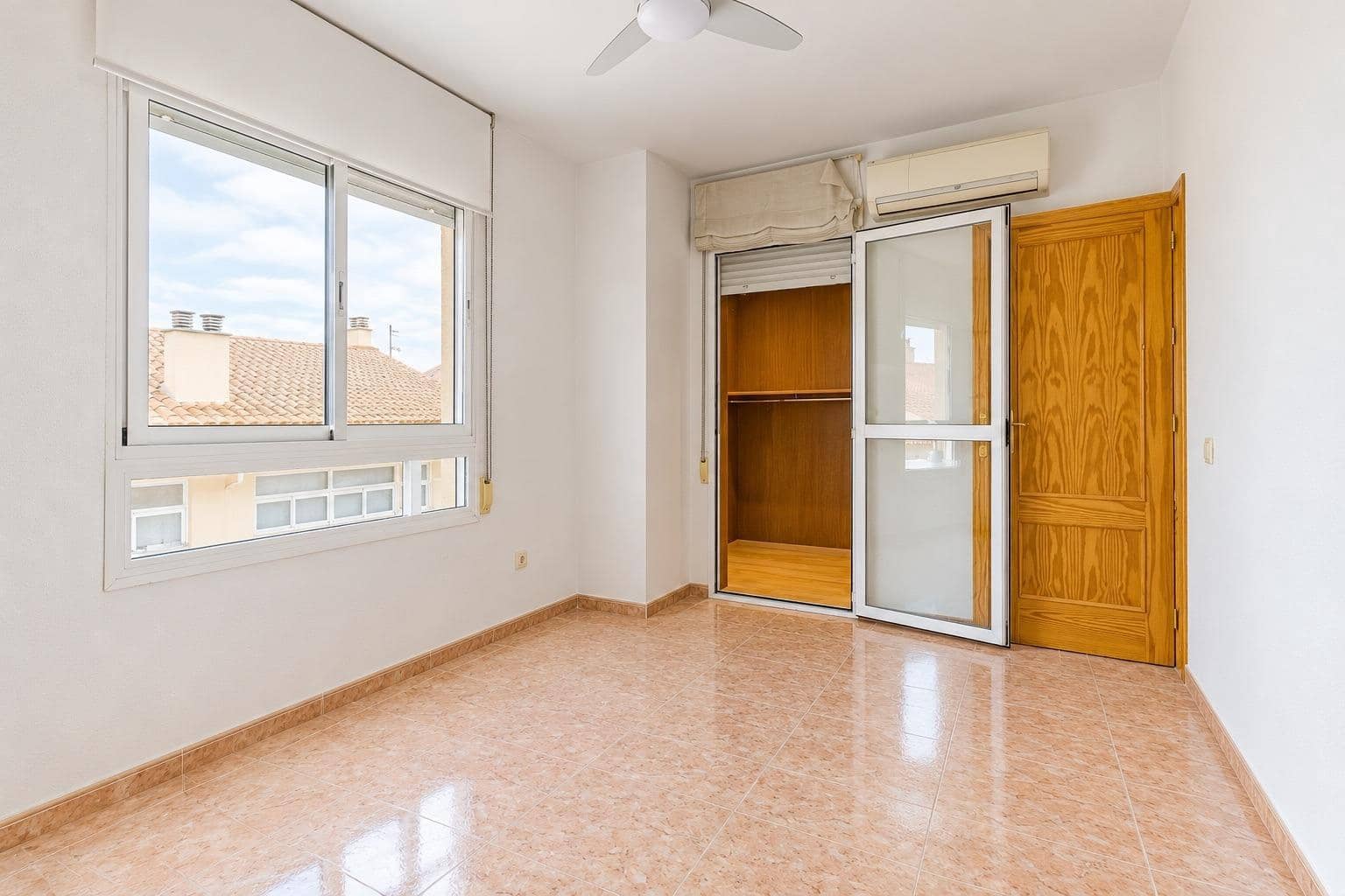4 soveværelse Villa til salg i Alguazas med swimmingpool garage - € 195.000 (Ref: 10179699)
