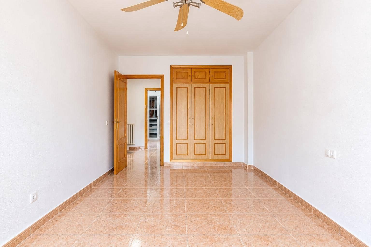 4 soveværelse Villa til salg i Alguazas med swimmingpool garage - € 195.000 (Ref: 10179699)